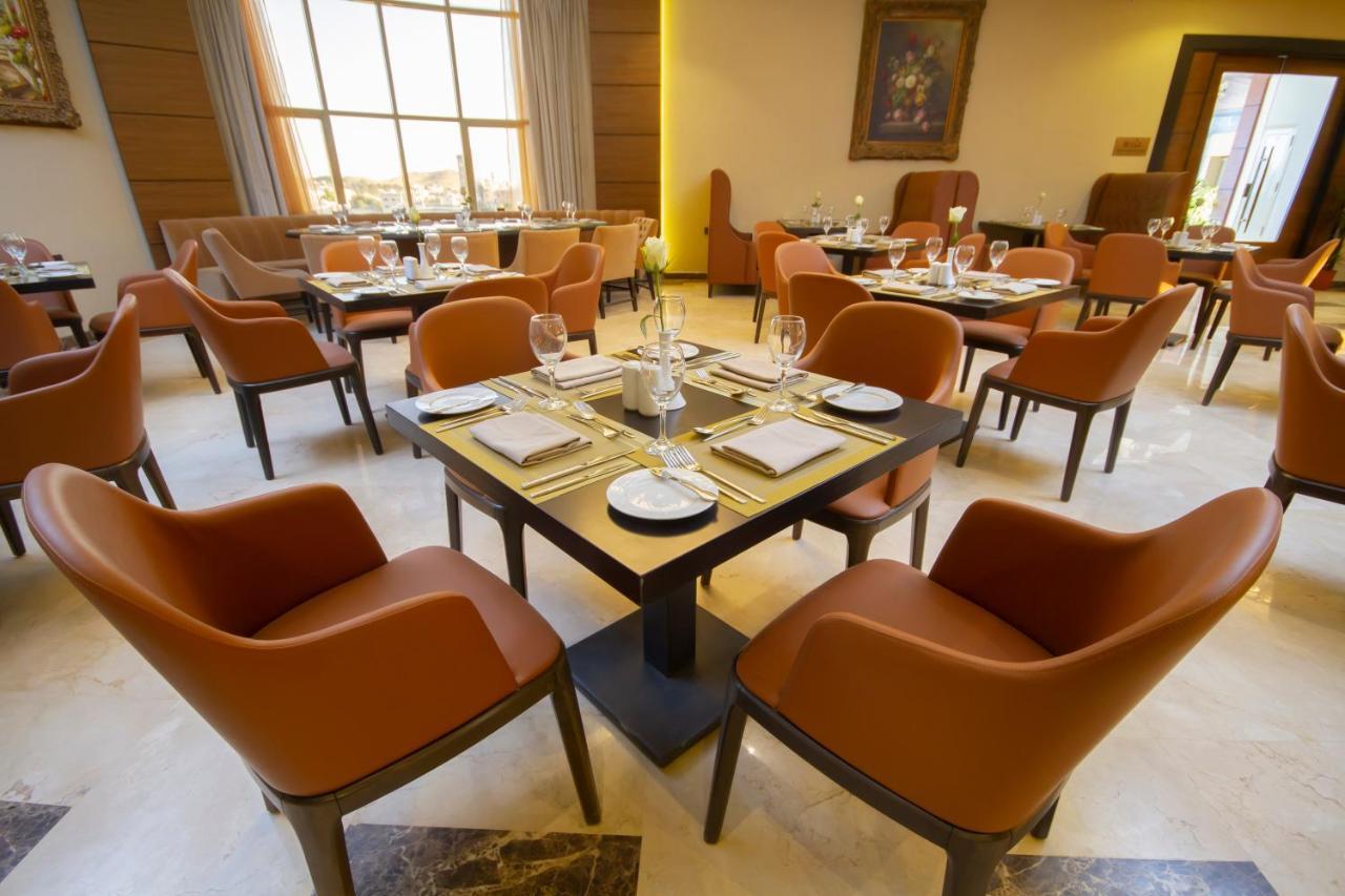 Swiss Spirit Hotel & Suites Al Baha Buitenkant foto